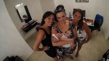 La historia de la llamada telefónica que convirtió a Sabrina en la mamá de Chiara