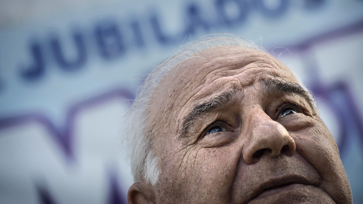 Javier Milei y una buena para jubilados: un doble extra de ANSES Javier Milei y una buena para jubilados: un doble extra de ANSES