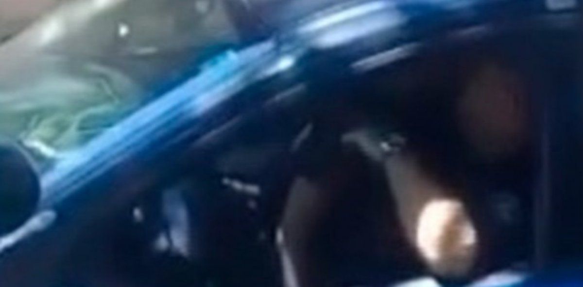 Filmaron a dos policías mientras tenían sexo en un patrullero