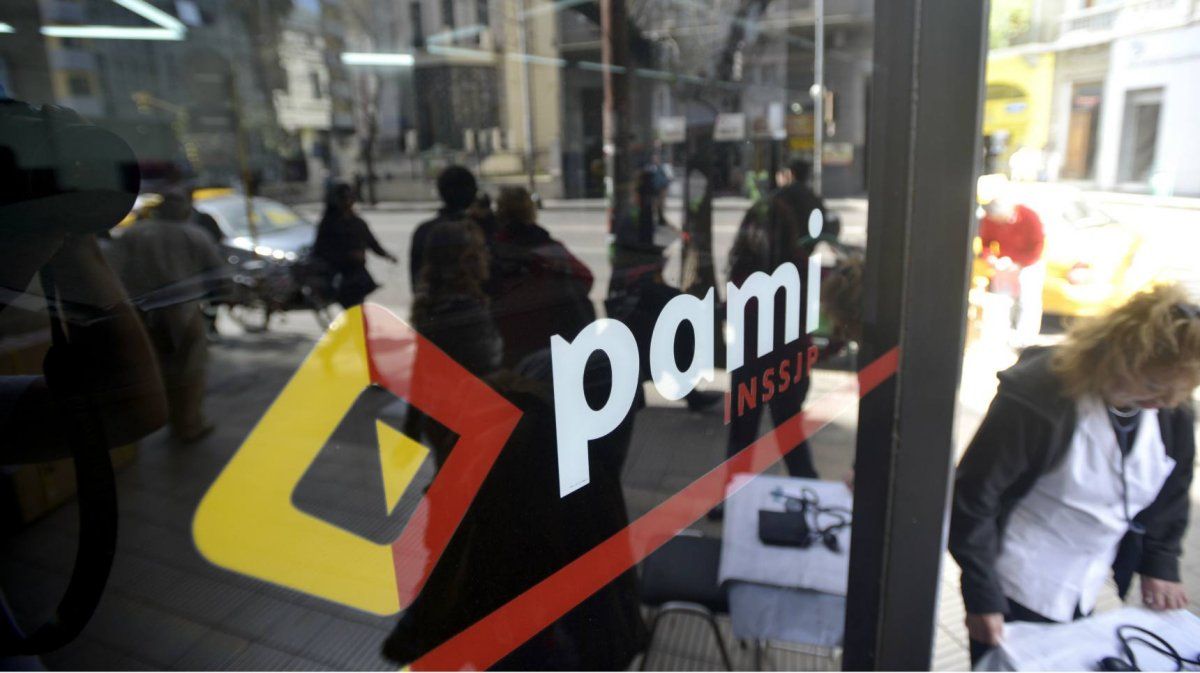 Los laboratorios dieron de baja el convenio firmado con PAMI pero el organismo ya negocia un nuevo acuerdo