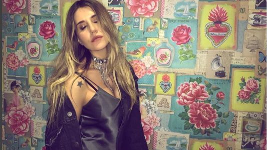 Micaela Tinelli se tatuó una sola palabra en su piel