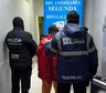 Insólito hallazgo en una comisaría: fue a llevar comida a un preso con su hijo y la Policía encontró algo oculto