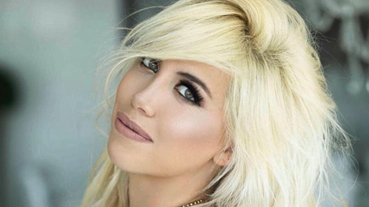 El look de Wanda Nara para presumir de su nuevo auto