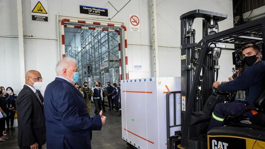 Vacunatorio VIP: dos fiscales piden reabrir la investigación y cuestionan a la jueza que archivo la causa