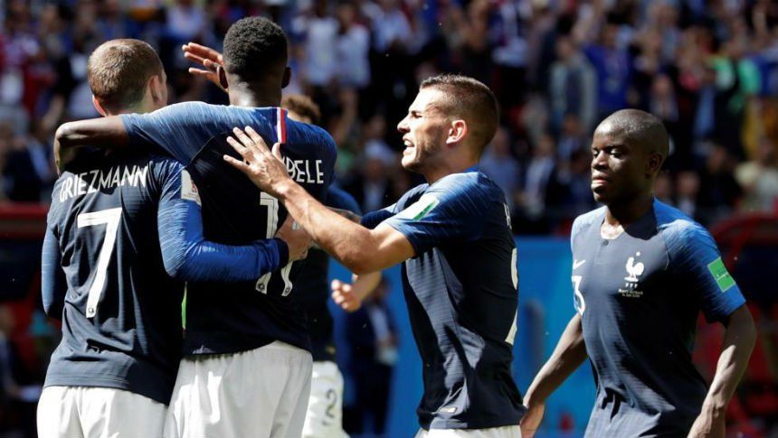 Francia derrotó a Australia con doble ayuda de la tecnología