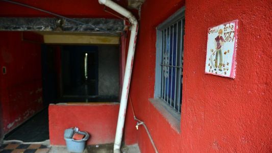 Rescataron a un nene autista que había sido abandonado desnudo en una casa