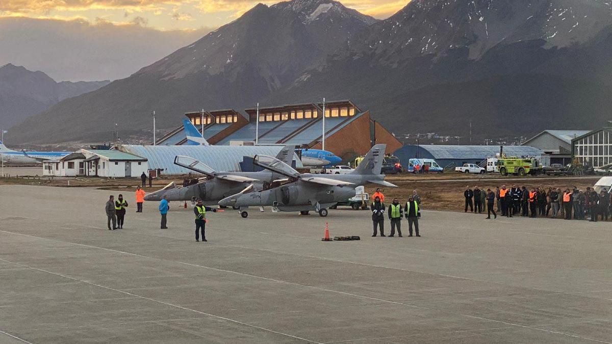Alberto Fernández llegó a Tierra del Fuego y este miércoles irá a Base Marambio por Día de Antártida Argentina. (Télam)