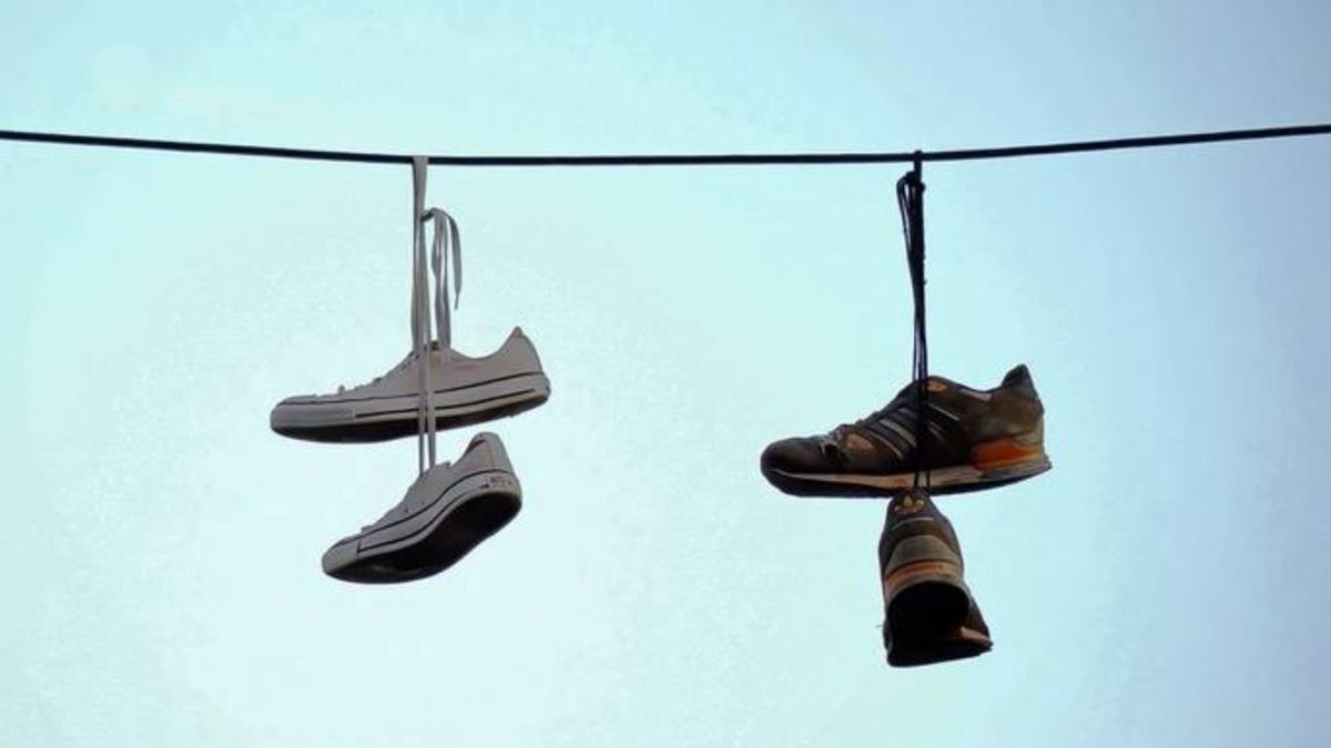 Locura: por qué unas zapatillas se convirtieron en el origen de una tremenda desgracia familiar.