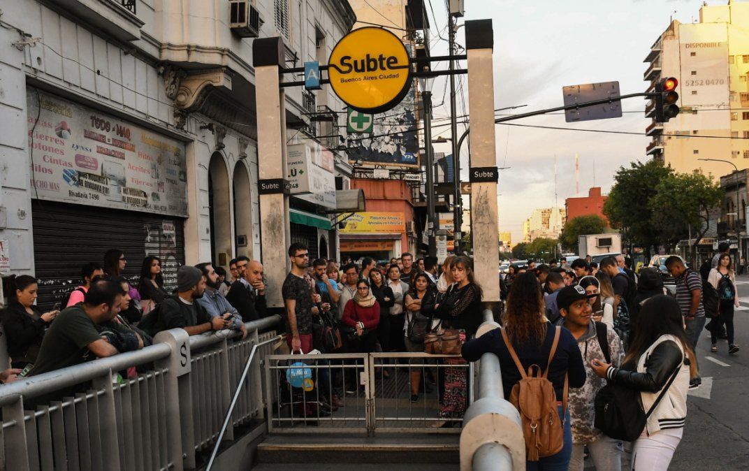 Ya se cumple el paro de los metrodelegados: no hay subte hasta las 17