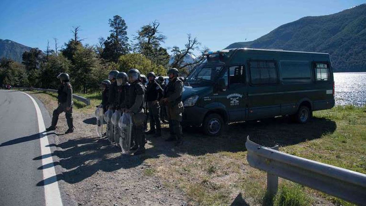 Casi 200 efectivos de fuerzas federales llegaron a Río Negro para reforzar la seguridad.