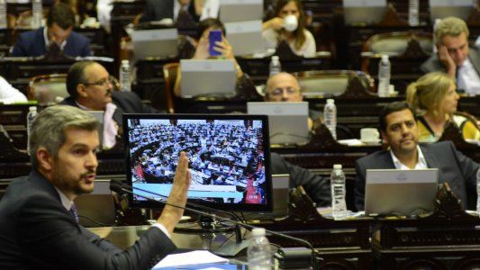 En el Congreso Marcos Peña ratificó a Caputo en medio de las críticas de la oposición