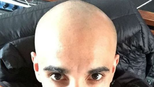 Sorprendió con el cambio de look: rapado por completo