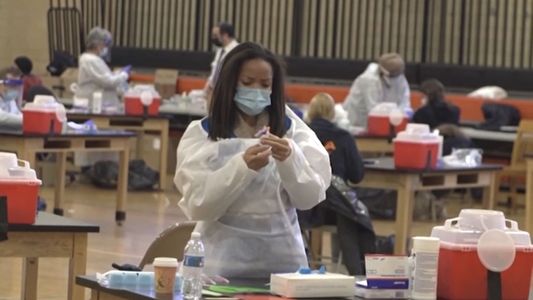 En Estados Unidos autorizan la tercera dosis con Moderna o Pfizer para personas de riesgo