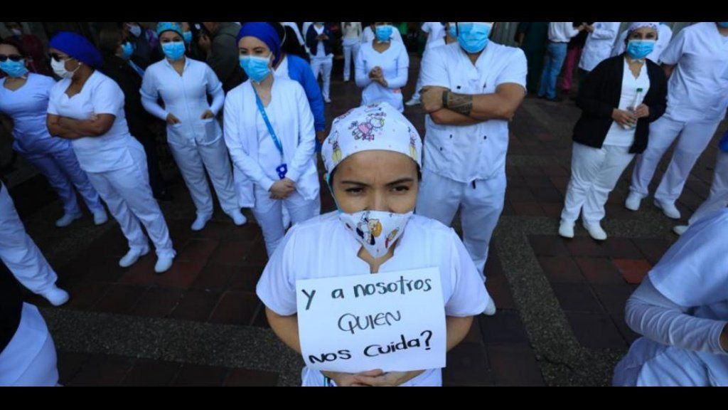 Doctor si no se va matamos a su esposa e hijos, nueva amenaza al equipo médico