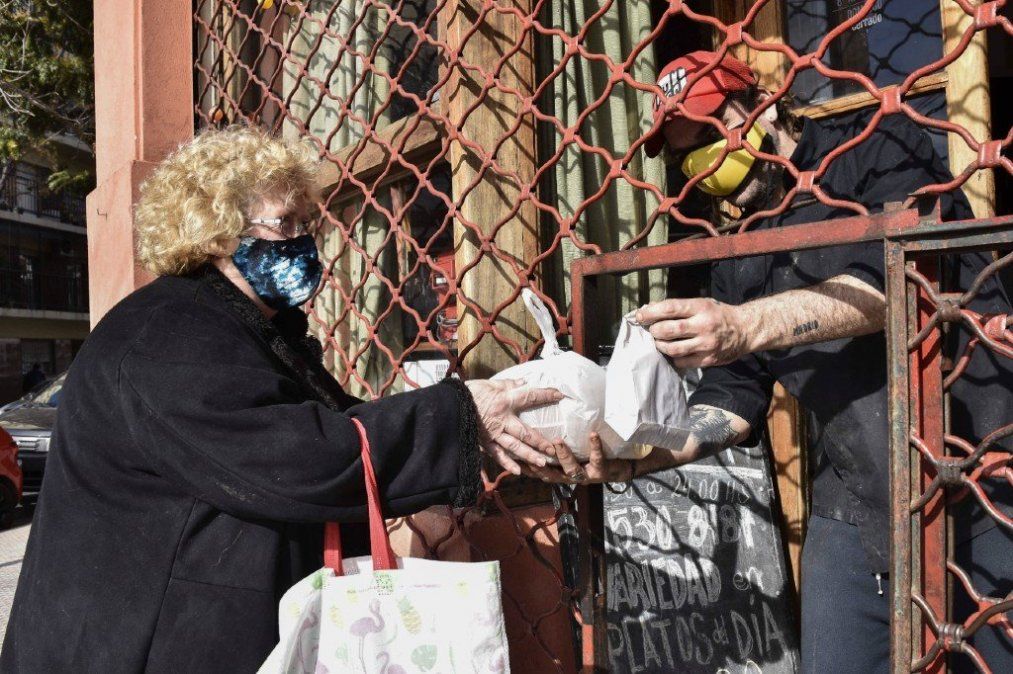 Con un pico de 3.663 nuevos infectados, el total de casos de coronavirus superó los 90 mil, con 1.720 muertos