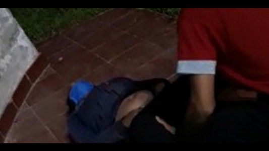 Violaron la cuarentena y filmaron un corto porno en la calle, terminaron detenidos