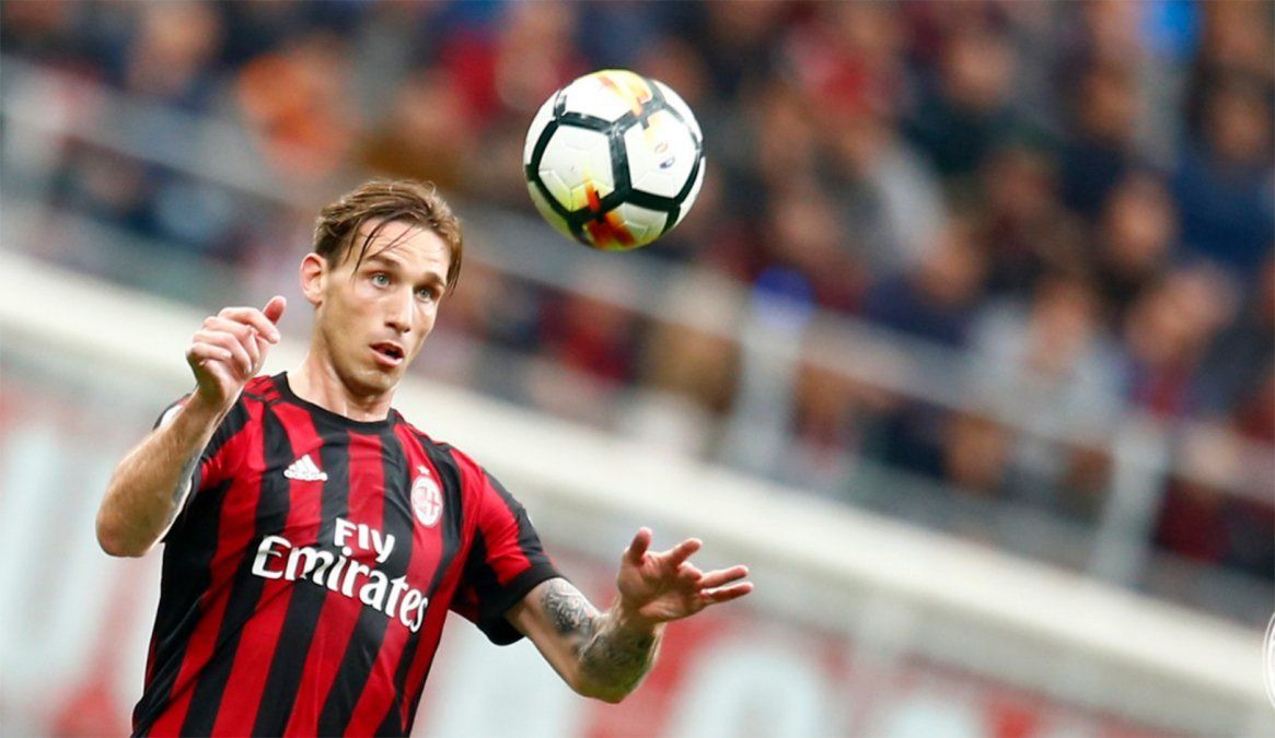 Problemas para Sampaoli: Lucas Biglia se fracturó y peligra su presencia en el Mundial
