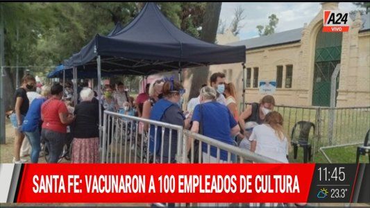 Escándalo en Santa Fe por la vacunación a empleados de Cultura que no eran de riesgo