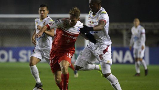 Copa Sudamericana: Argentinos le ganó 1-0 a Deportes Tolima en la última del partido e irá a Colombia con ventaja