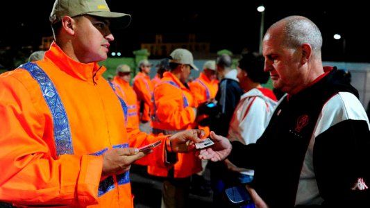 Aumenta el costo de los operativos policiales para los partidos de fútbol en Provincia
