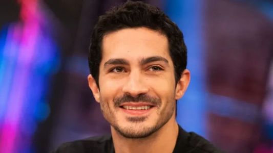 El Chino Darín arrasa en Netflix con la comedia romántica más vista y dura menos de 2 horas