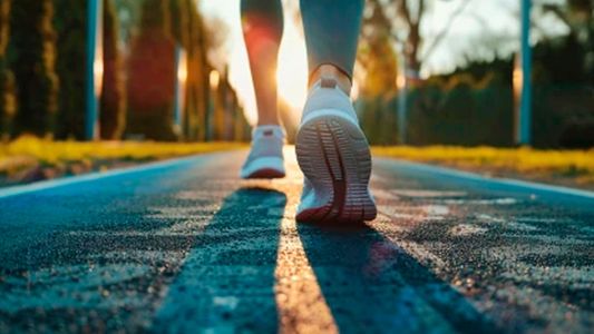 Se conoció el método simple y poderoso que revoluciona la salud sin pesas ni gimnasio