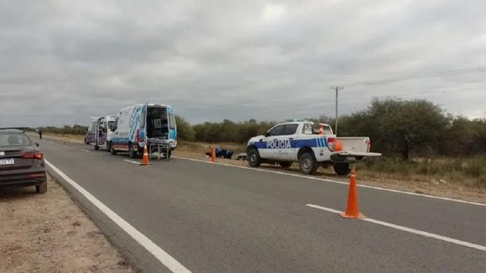 La tragedia de una familia que iba al cementerio y volcó con su camioneta