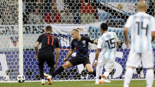 Enzo Pérez tuvo la chance más clara del partido