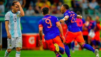 Copa América: una Argentina inconexa y previsible perdió 2-0 ante Colombia en un debut para el olvido