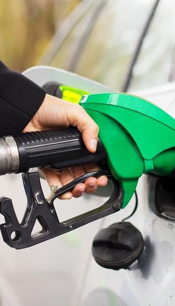 Estaciones de servicio amenazan con hacer un paro y peligra el abastecimiento de combustible para las Fiestas