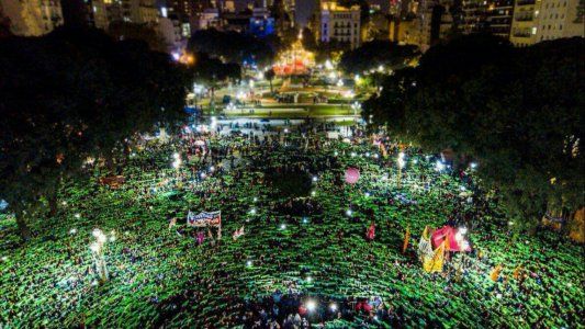 #NiUnaMenos: miles de mujeres marcharon en contra de los femicidios y a favor de la legalización del aborto