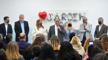 Manzur contrasta su agenda con la de Alberto con turnos cada media hora: la lavada de cara para la campaña