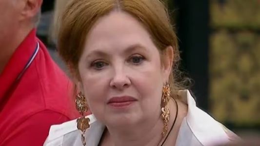 El detalle en la cara de Andrea del Boca que llamó la atención en la foto que compartió desde su casa