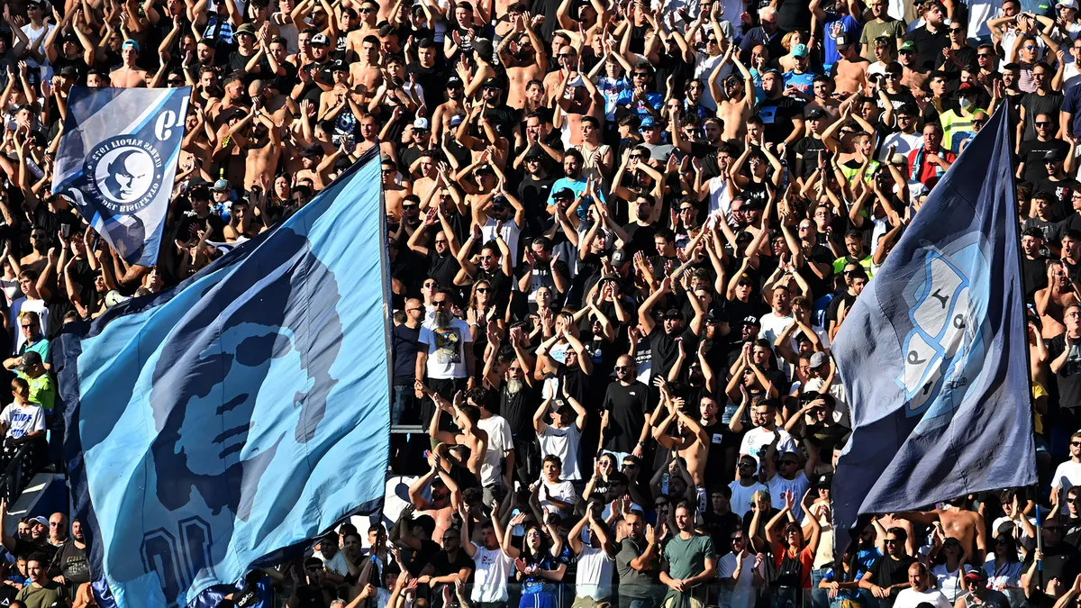 Maradona, máximo ídolo en Napoli (Foto: @sscnapoli)