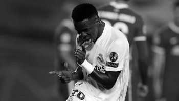 Vinicius brilló y Real Madrid le ganó 3-1 al Liverpool en la ida de los 4tos de Champions League