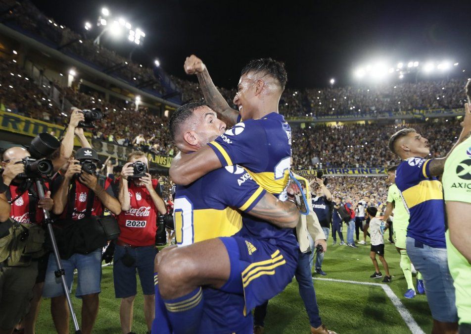 A cuántos títulos locales de River quedó Boca luego de la obtención de la Superliga