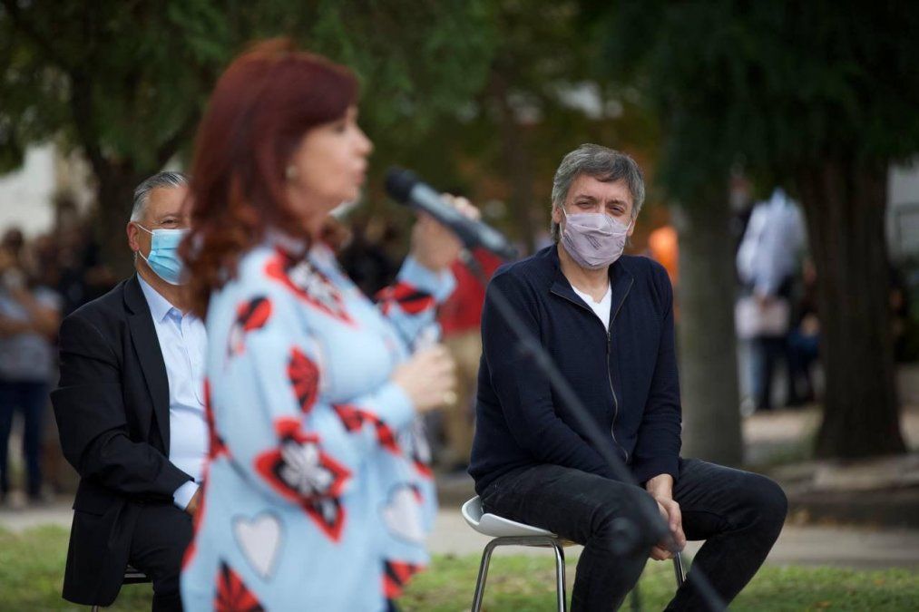 Cristina Kirchner con Máximo en el acto por el Día de la Memoria. (Foto: archivo)