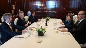 A la espera de un fallo sobre los jubilados, Macri almorzó con las autoridades de la Corte por primera vez en la era Rosenkrantz