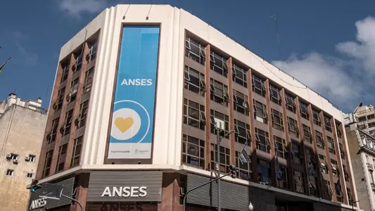 Créditos hipotecarios: el Gobierno pone en marcha una millonaria licitación con fondos de Anses