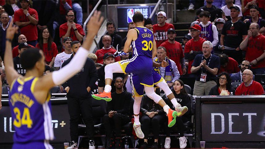 Golden State le ganó 109-104 a Toronto en el segundo partido y empató la serie Final de la NBA