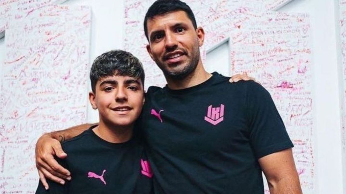 El emotivo posteo del Kun Agüero por el regreso de su hijo a la Argentina