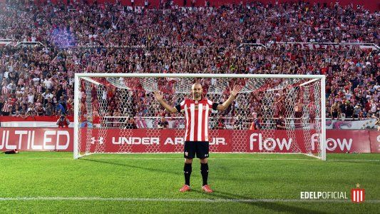 ¡Es pincha! Mascherano fue presentado ante una multitud como nuevo jugador de Estudiantes