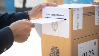 El Gobierno analiza trasladar el feriado del 20 de noviembre al lunes 27 por el balotaje