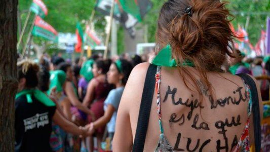 Más de 50 mil personas copan Trelew para participar del Encuentro Nacional de Mujeres