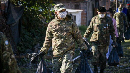La nueva estrategia del Gobierno ante la pandemia: nadie sale de los barrios donde hay contagios masivos