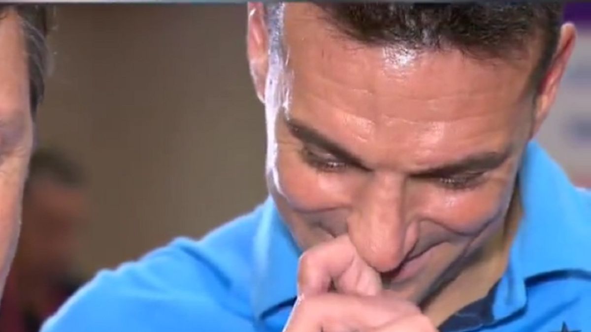 Las lágrimas de Lionel Scaloni al ver el mensaje desde el colegio donde se formó