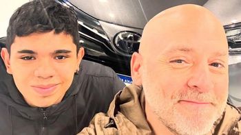 El hijo de José María Muscari debutó como modelo y la emoción del director fue total: el video