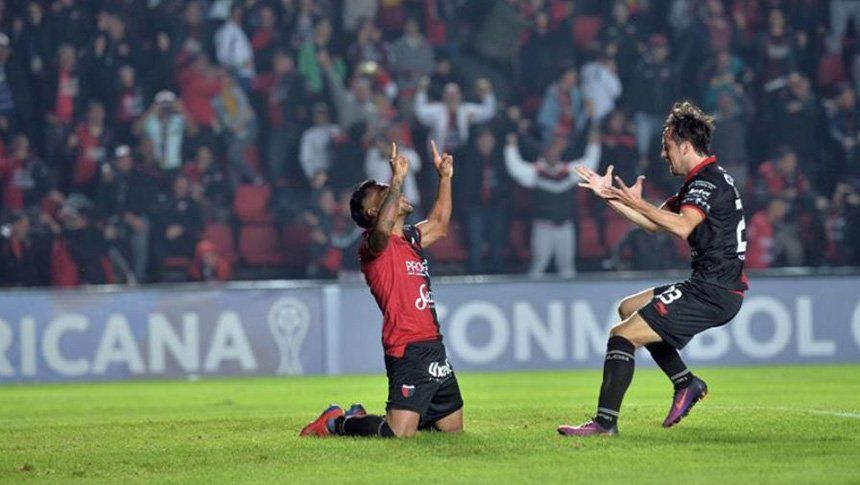 Copa Sudamericana: con un final escandaloso, Colón le ganó 3-1 a River de Uruguay y pasó a octavos