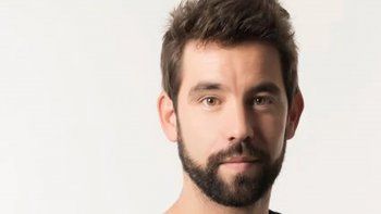 La estrategia de Cachete Sierra para ganarse el voto de un integrante del jurado de La Academia de Showmatch