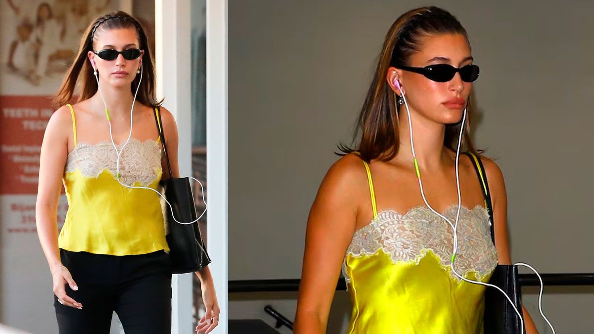 Hailey Bieber volvió al Y2K con un top lencero amarillo ácido y accesorios retro